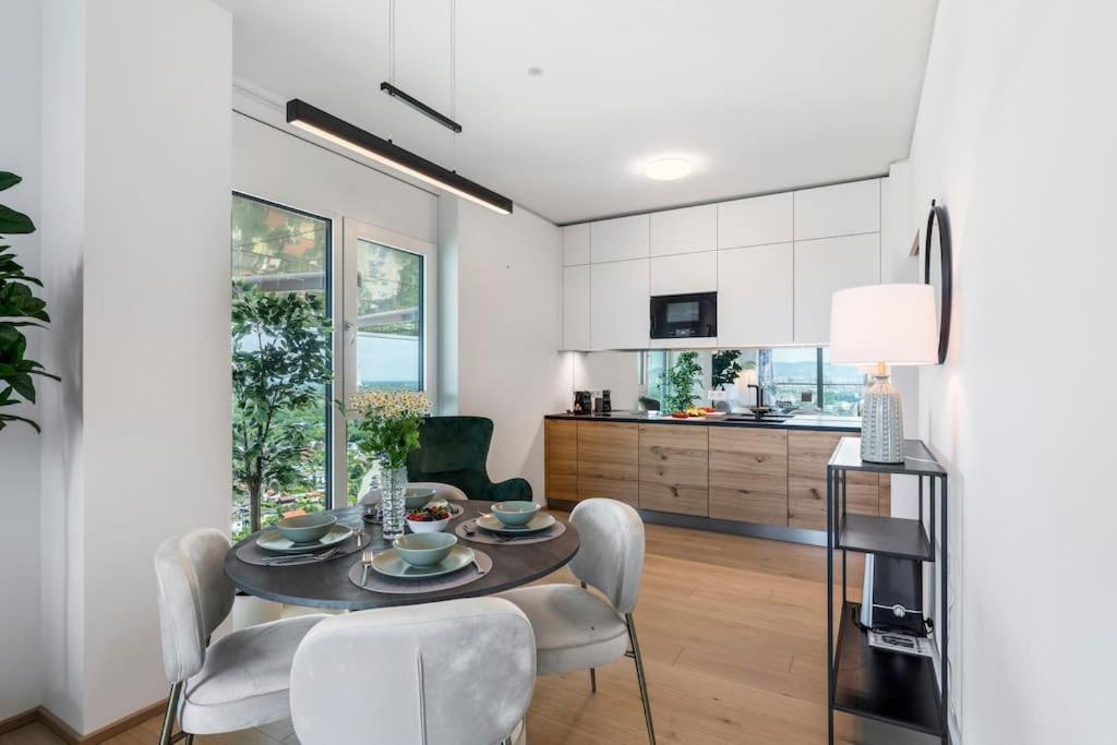 Design Apartment With Amazing View Over Wien Eksteriør bilde